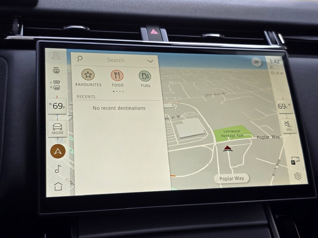 Certified 2025 Land Rover Range Rover Velar S AWD/4WD image 22