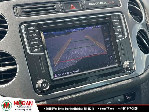 Used 2016 Volkswagen Tiguan SEL FWD image 28