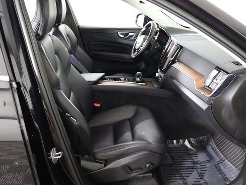 Used 2023 Volvo XC60 B5 Plus w/ Climate Package AWD/4WD image 37