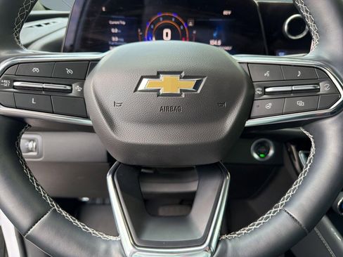 Certified 2024 Chevrolet Traverse LT FWD image 16