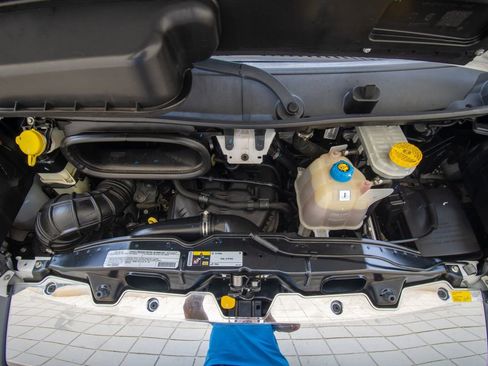Used 2018 RAM ProMaster 3500 w/ Premium Appearance Group FWD image 36