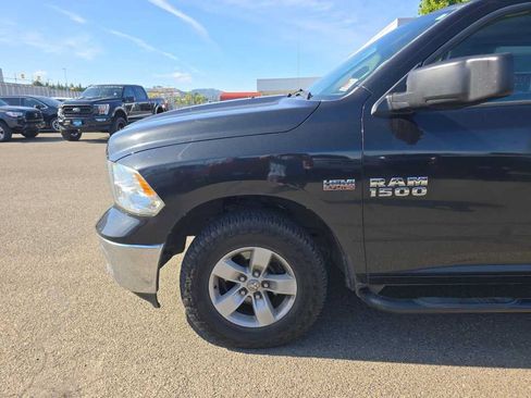 Used 2018 RAM 1500 Classic SLT AWD/4WD image 13