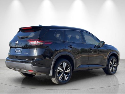 Used 2024 Nissan Rogue SL w/ SL Premium Package AWD/4WD image 5