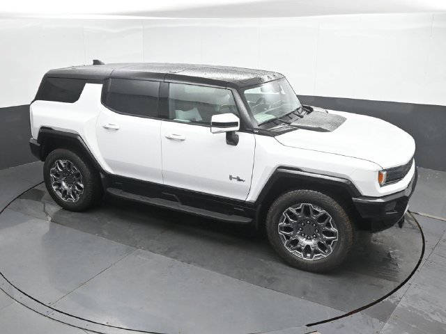 Used 2025 GMC Hummer EV 3X w/ LPO, Cargo Utility Package AWD/4WD image 30