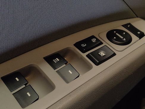 Used 2018 Hyundai Elantra SEL image 27