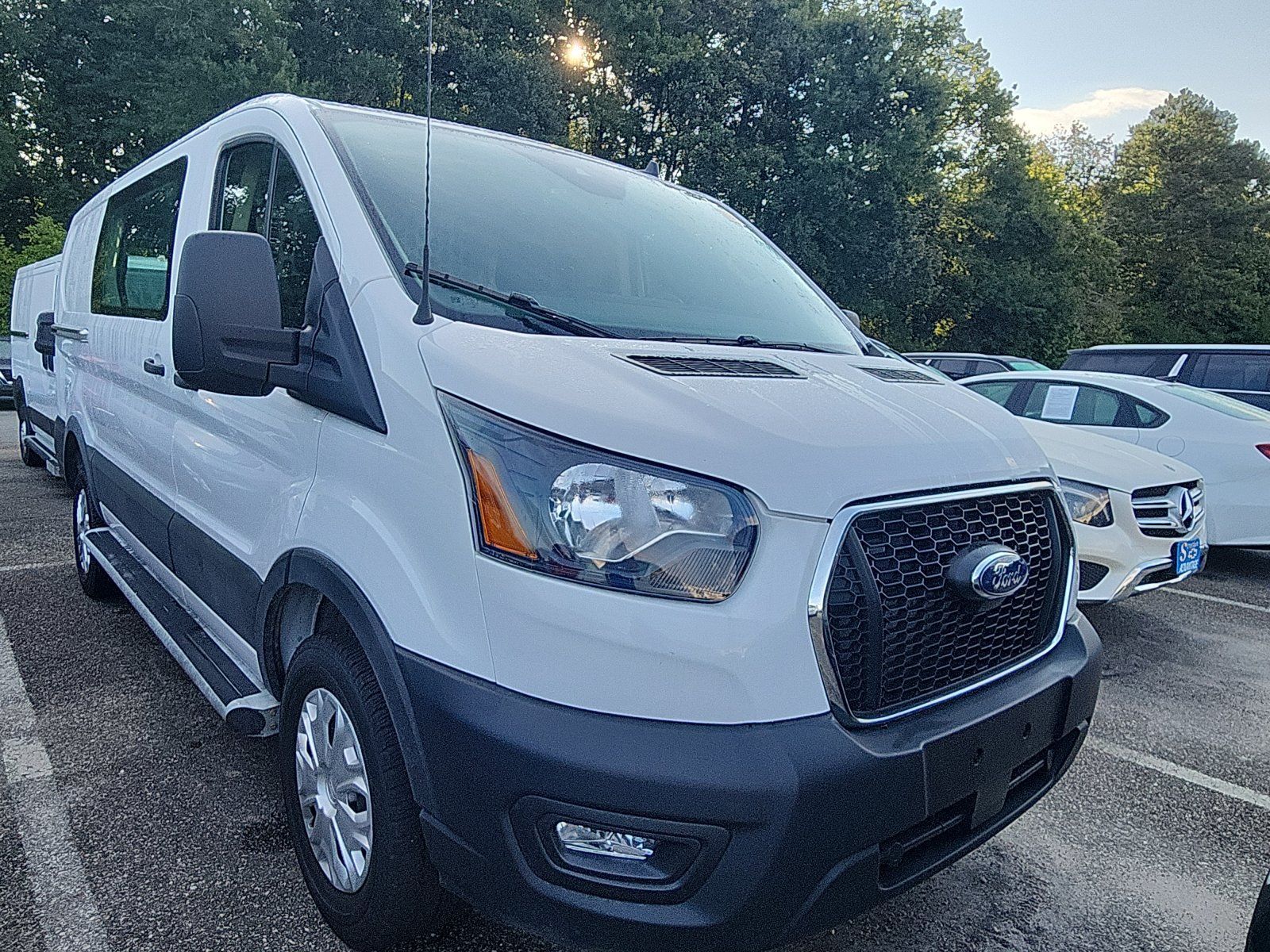 Used 2025 Ford Transit 250 Low Roof w/ Exterior Upgrade Package RWD image 7