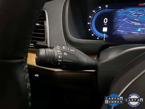 Used 2025 Volvo XC90 B6 Plus image 43