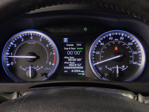 Used 2019 Toyota Highlander XLE image 23