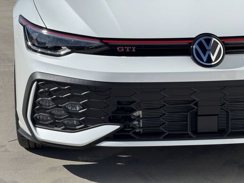 New 2026 Volkswagen GTI SE FWD image 9