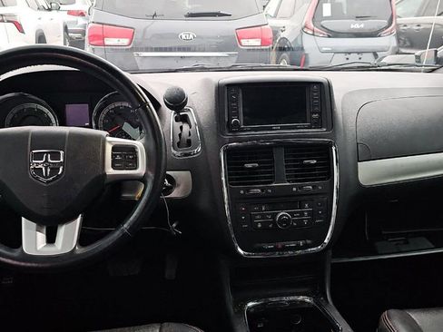 Used 2019 Dodge Grand Caravan GT image 9