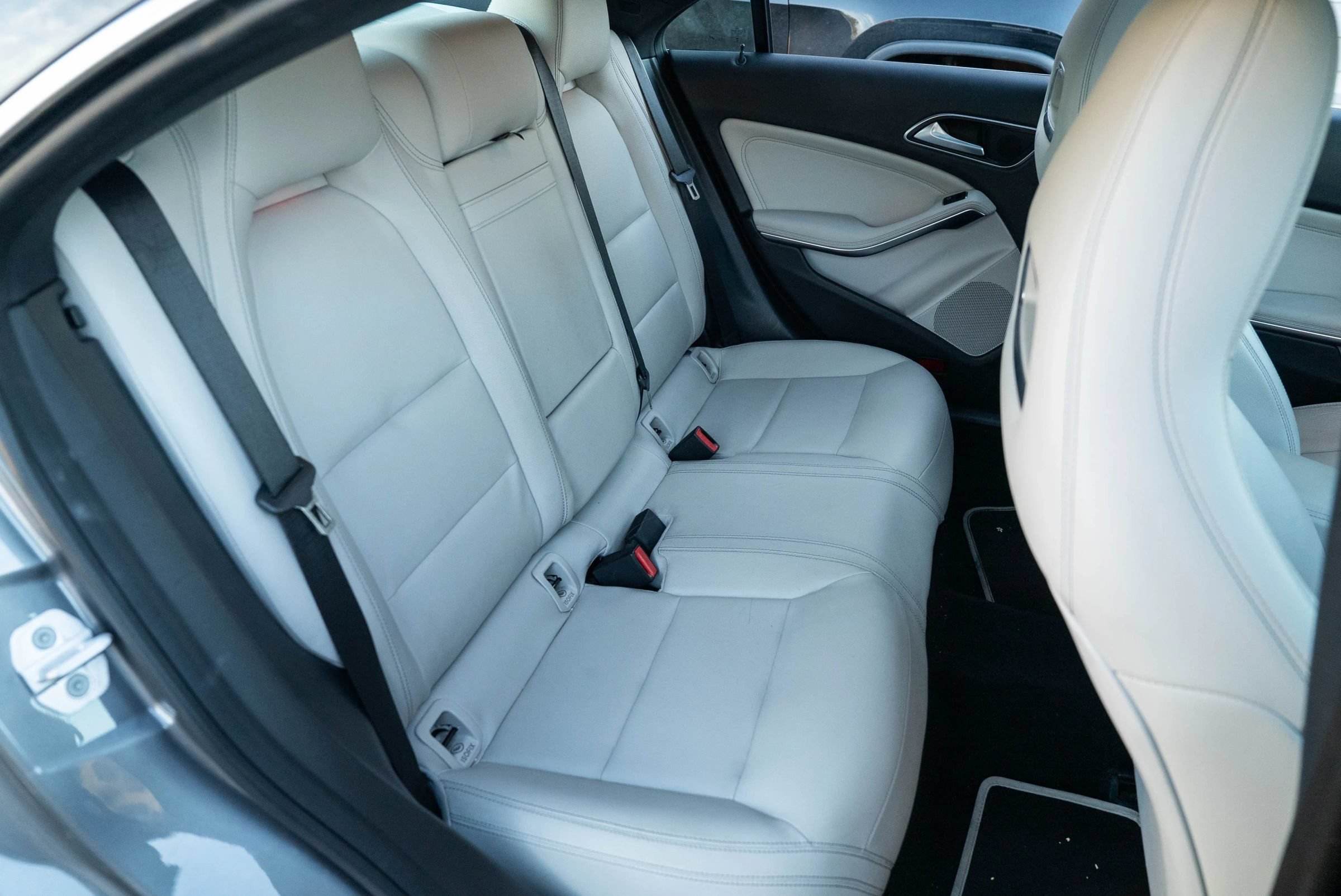 Used 2018 Mercedes-Benz CLA 250 4MATIC image 21