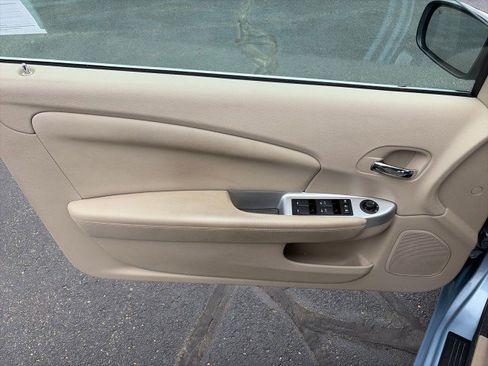 Used 2013 Chrysler 200 Limited FWD image 12