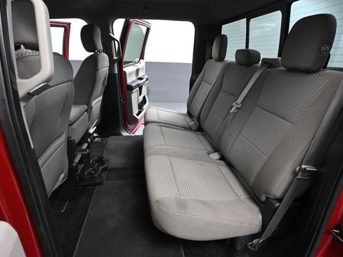 Used 2018 Ford F150 XLT w/ Equipment Group 302A Luxury AWD/4WD image 39