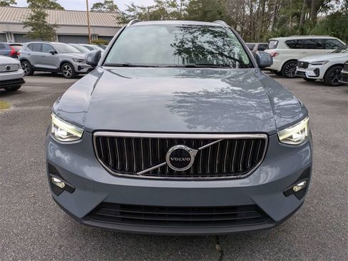 Certified 2023 Volvo XC40 B5 Plus w/ Protection Package Premier image 9