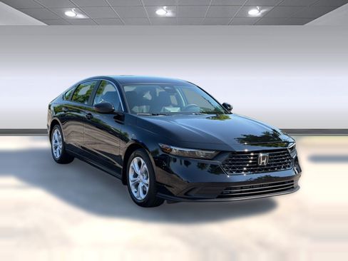 New 2026 Honda Accord LX image 7
