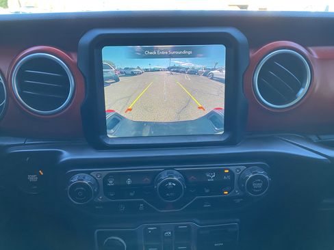 Used 2021 Jeep Gladiator Rubicon AWD/4WD image 31