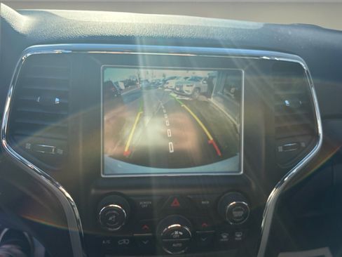 Used 2015 Jeep Grand Cherokee Altitude image 25