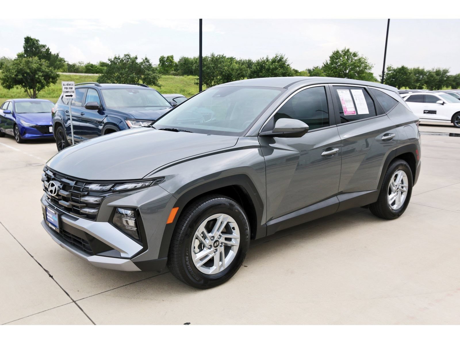 Certified 2026 Hyundai Tucson SE FWD image 3