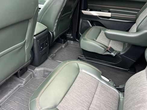 Used 2022 Ford Explorer Timberline image 12