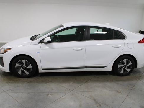 Used 2019 Hyundai Ioniq SEL image 6
