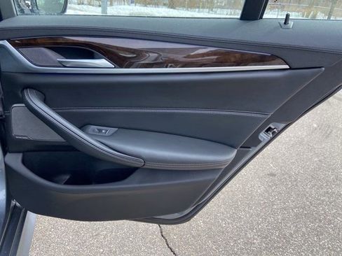 Used 2018 BMW M550i xDrive image 29