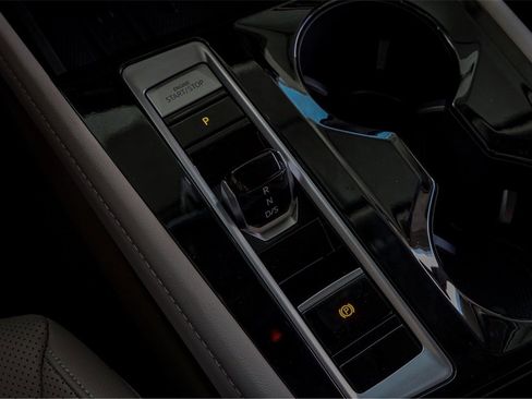 New 2026 Volkswagen Atlas SE image 14