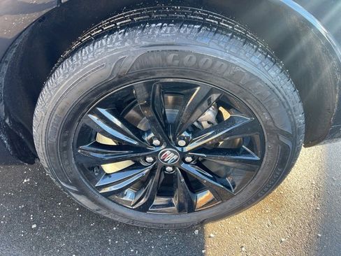 Used 2024 Buick Envista Sport Touring w/ Convenience II Package image 9