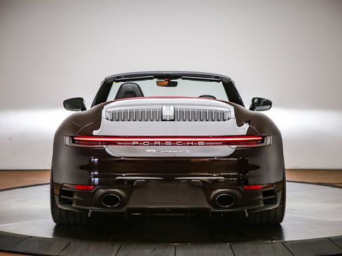 Certified 2022 Porsche 911 Carrera 4S AWD/4WD image 7