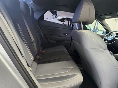 Used 2023 Hyundai Elantra SEL FWD image 50