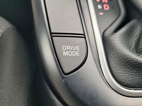 Used 2022 Kia Soul LX image 25