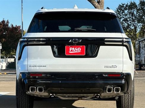 New 2026 Chevrolet Traverse High Country image 6