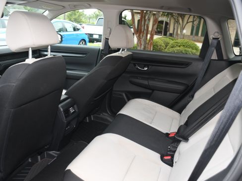 Certified 2025 Honda CR-V EX image 16