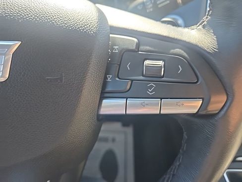 Used 2022 Cadillac XT4 Luxury image 17