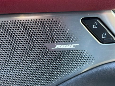 Used 2020 MAZDA MAZDA3 Hatchback w/ Premium Package image 23