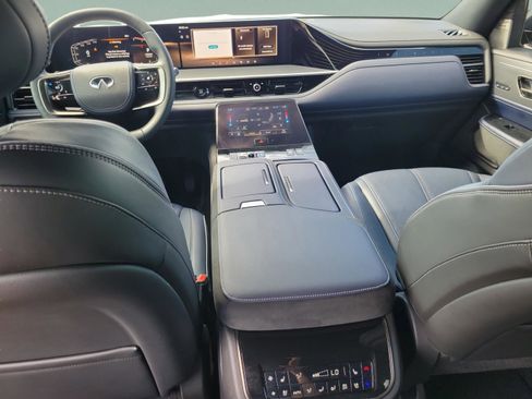 Certified 2026 INFINITI QX80 4WD w/ Sport Exterior Package image 7