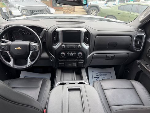 Used 2022 Chevrolet Silverado 1500 LTZ w/ Safety Package II image 12