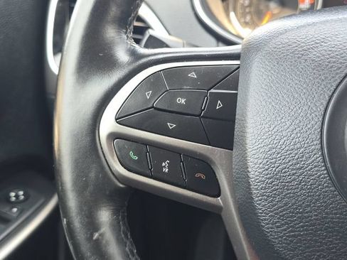 Used 2020 Jeep Cherokee Limited AWD/4WD image 40