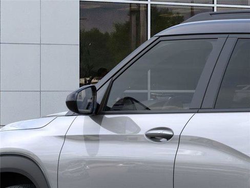 New 2026 Chevrolet TrailBlazer RS w/ Driver Confidence Package image 12