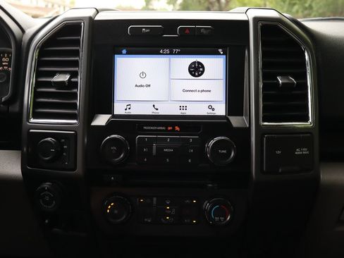 Used 2016 Ford F150 XLT w/ Equipment Group 302A Luxury AWD/4WD image 36