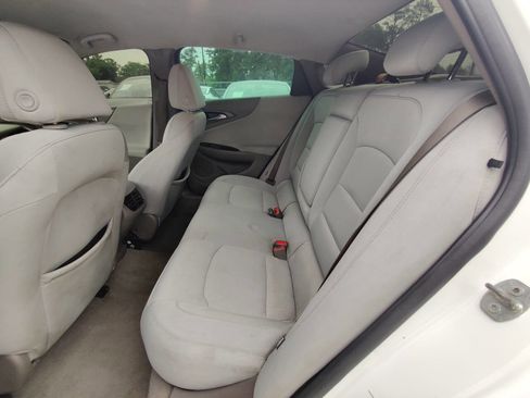 Used 2020 Chevrolet Malibu LT image 8