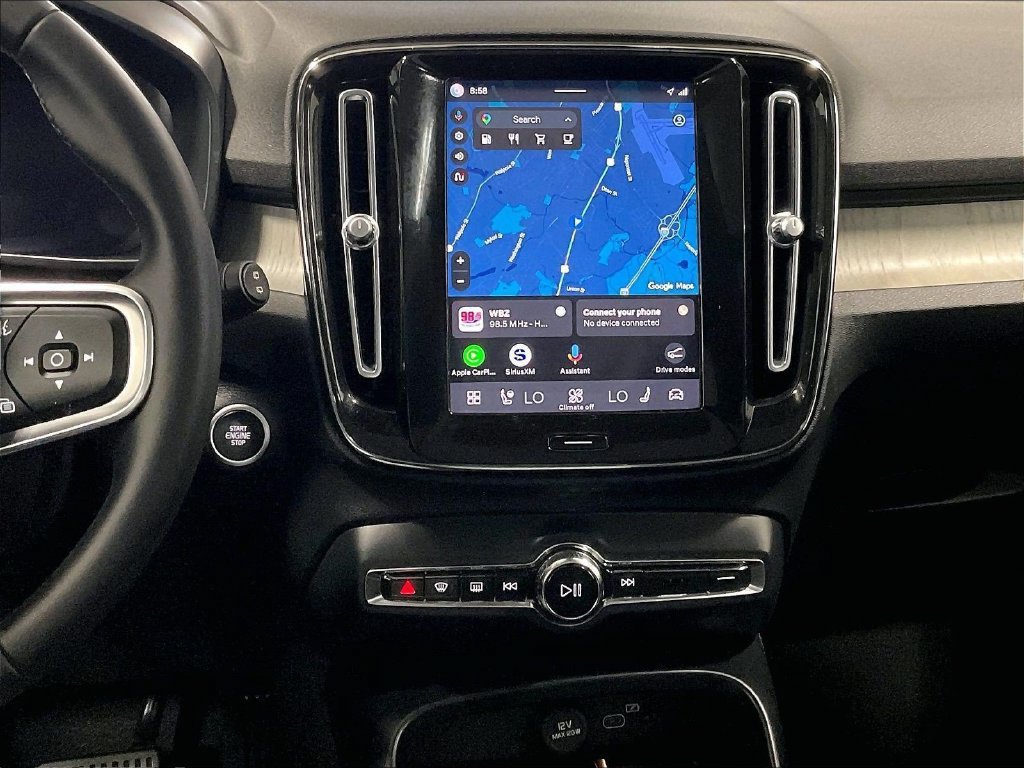 Used 2024 Volvo XC40 B5 Plus w/ Protection Package Premier AWD/4WD image 18