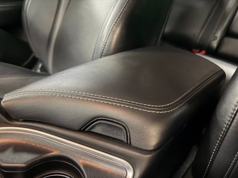 Used 2018 Dodge Challenger GT image 53