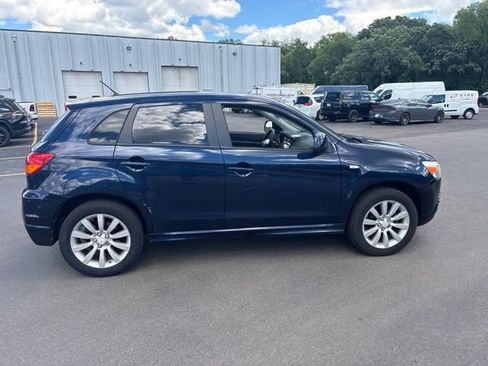 Used 2011 Mitsubishi Outlander Sport SE AWD/4WD image 10