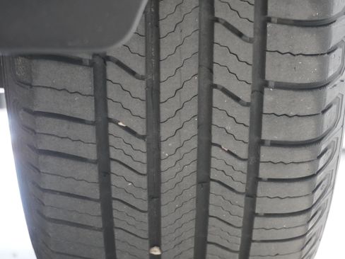 Used 2018 Toyota RAV4 XLE FWD image 28
