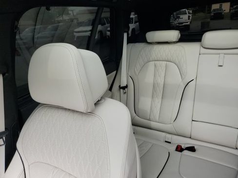 Used 2025 BMW X5 M60i w/ Executive Package AWD/4WD image 11