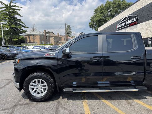 Used 2019 Chevrolet Silverado 1500 LT w/ All-Star Edition AWD/4WD image 2