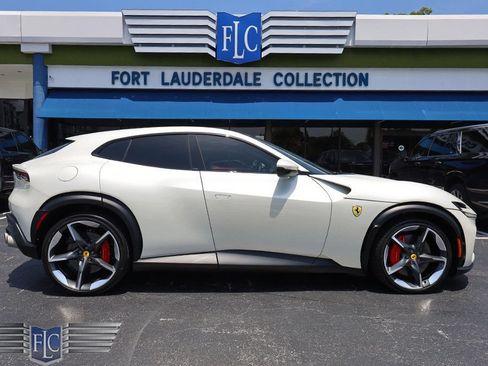 Used 2023 Ferrari Purosangue AWD/4WD image 2