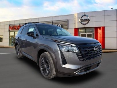 New 2026 Nissan Pathfinder SL w/ SL Premium Package