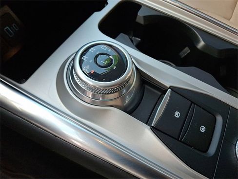 Used 2022 Ford Explorer Limited w/ Hybrid Equipment Group 310A image 14