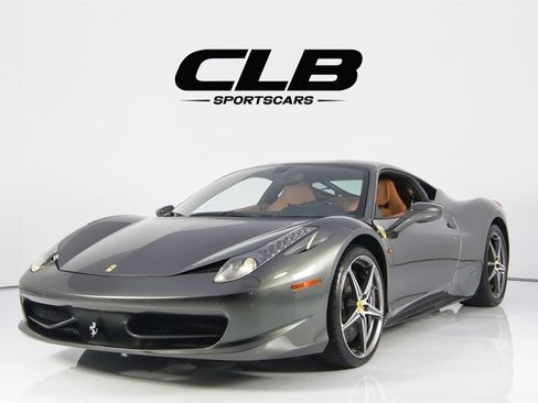 Used 2013 Ferrari 458 Italia Coupe RWD image 1
